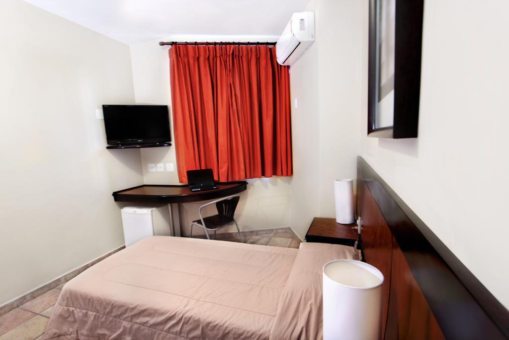 Hotel Dom Henrique Timóteo Kültér fotó