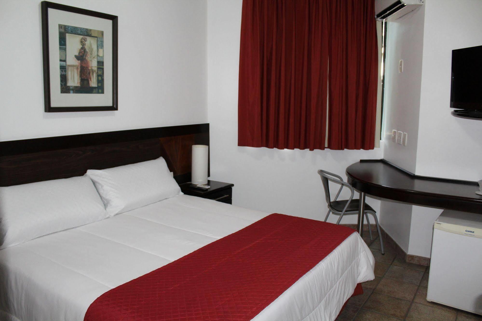 Hotel Dom Henrique Timóteo Kültér fotó